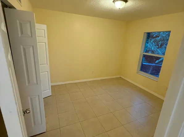 648 SE 2nd Street, Belle Glade, FL 33430