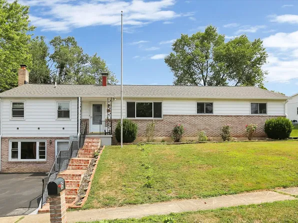 15 Stephen Rd, Camp Hill, PA 17011