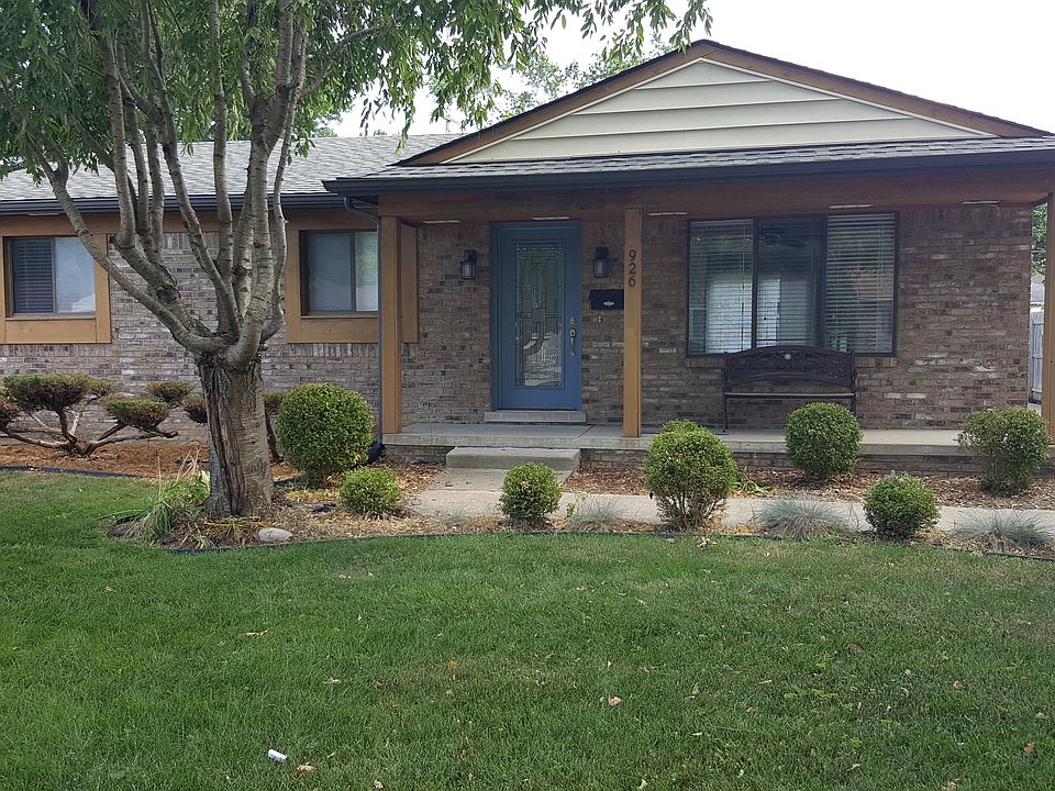 1st image of 926 E Sunnybrook Dr