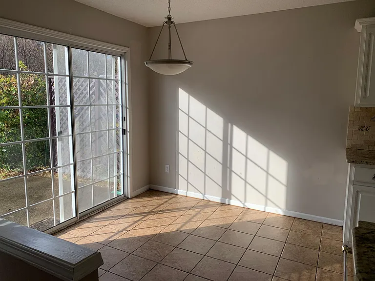 13610 Weycroft Cir — Photo 4