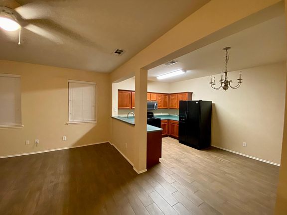 5th image of 3701 Hattington Ln