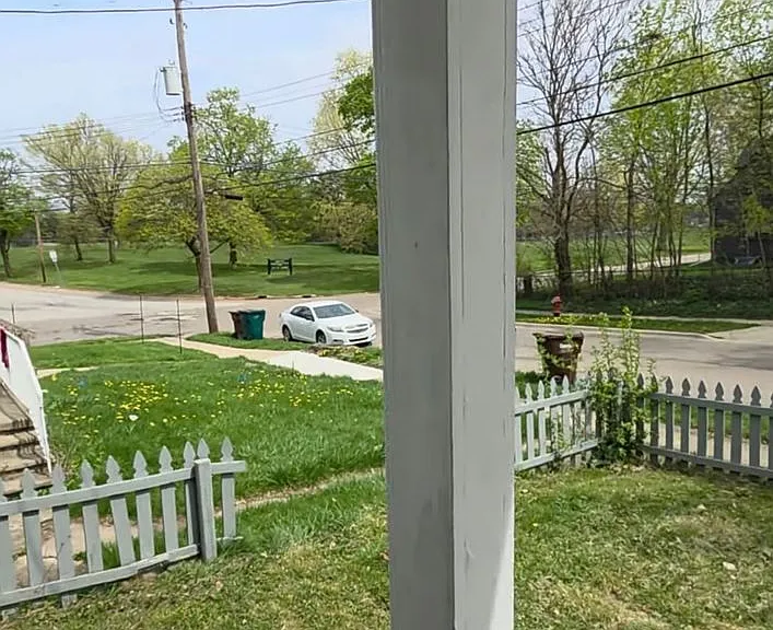 919 Princeton Ave — Photo 2