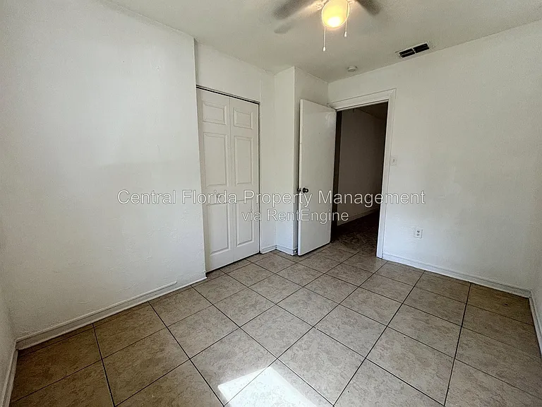 4606 Meadowbrook Ave — Photo 16