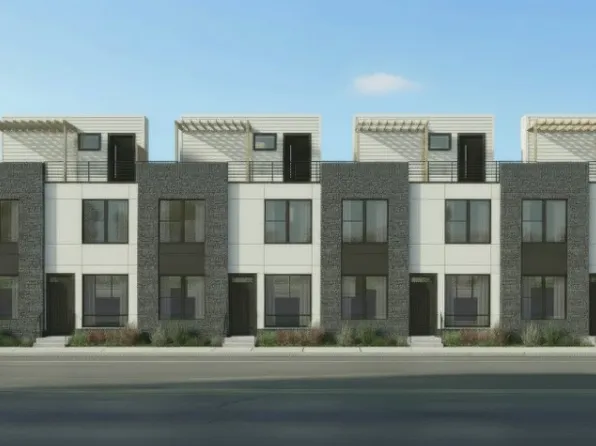 460 SW 12th St, Des Moines, IA 50309