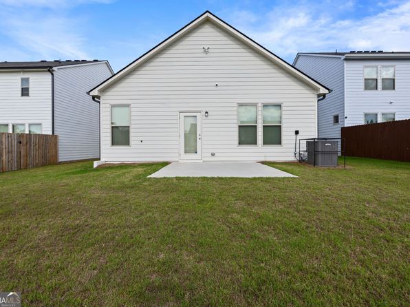 4003 Garden Ln, College Park, GA 30337