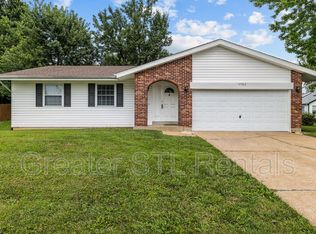 11742 Branridge Rd, Florissant, MO 63033