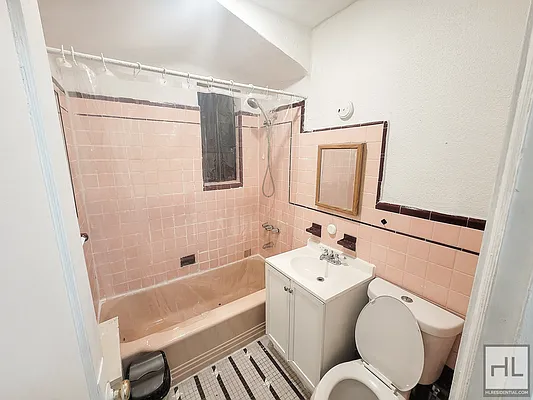 Rented by Highline Residential | media 5