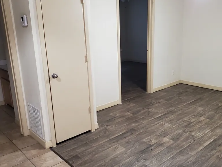 613 Bernard St #5 — Photo 8