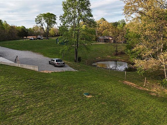 5th image of 195 Wildlife Rd