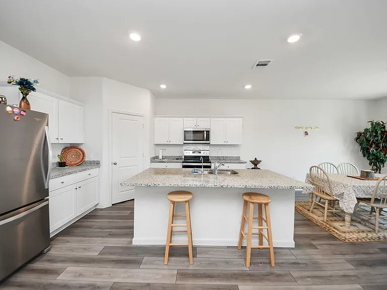 4830 Highland Springs Dr — Photo 24