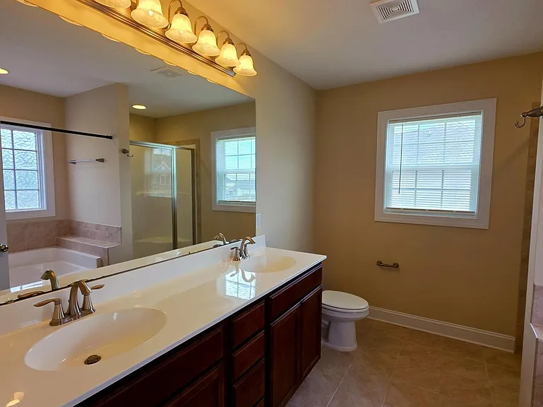 406 Tyrrell Trl — Photo 26