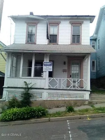 1022 Chestnut St photo 1