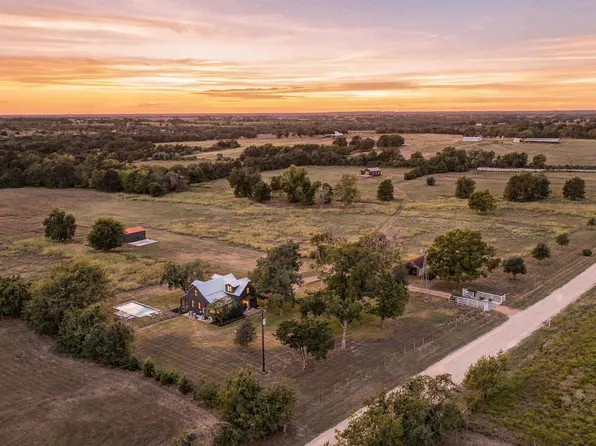 6389 Miller Rd, New Ulm, TX 78950