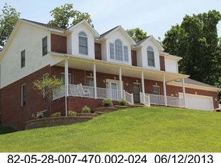 2949 Iris Ct, Evansville, IN 47720