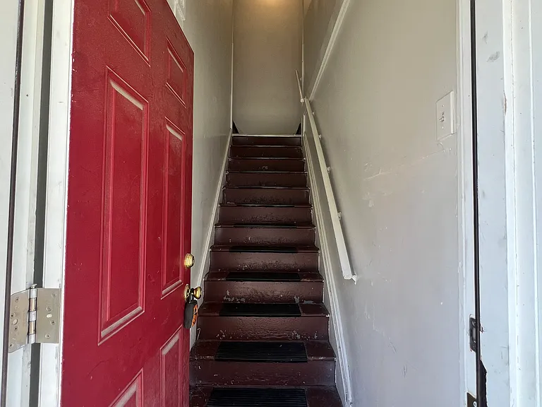 302.5 N Summit St #302.5 — Photo 3