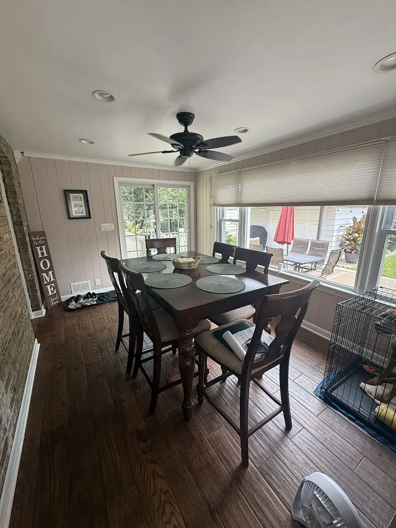 3 bed, 2100 sqft, $3,500 — Photo 2