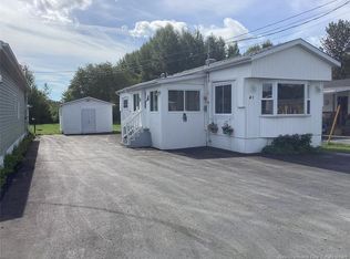41 Albert Rd, Edmundston, NB E7B 1A7