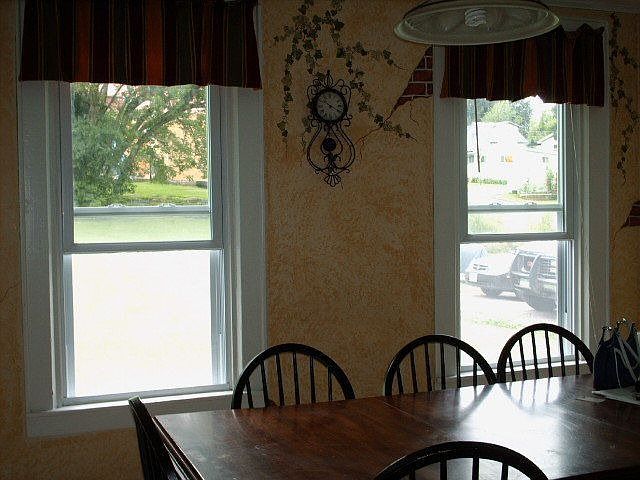 2nd image of 54 Cossey St