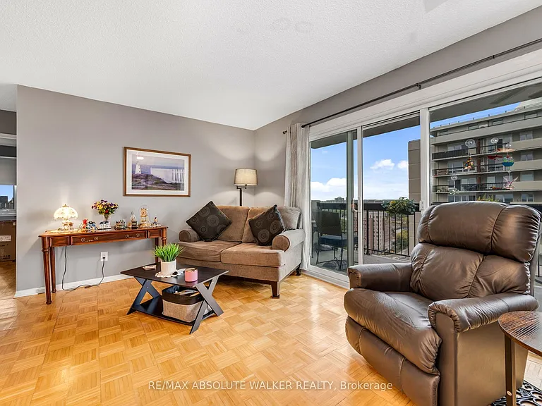 158 C McArthur Ave #1604 — Photo 5