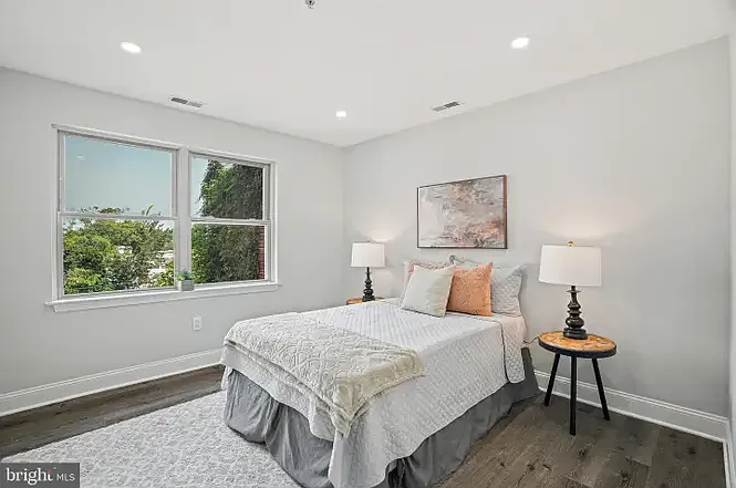 1240 Holbrook Ter NE #204 — Photo 7