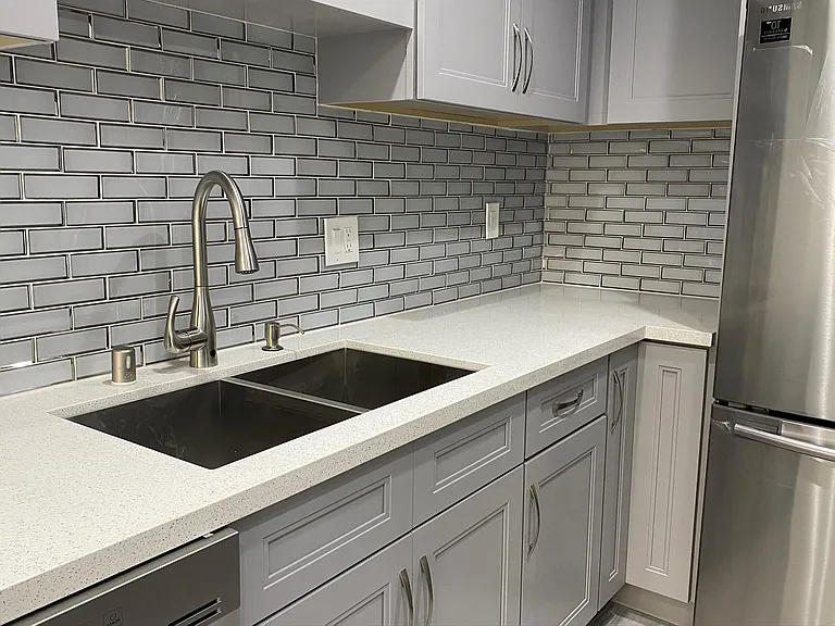 513 Avenue G #G — Photo 15