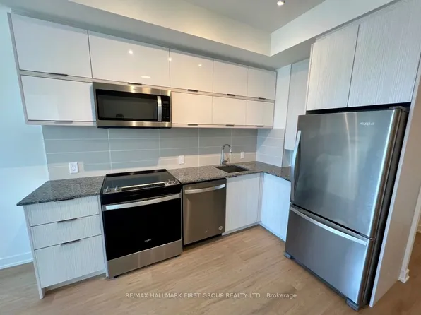 10 Deerlick Ct, Toronto, ON