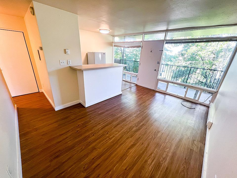 1st image of 706 Belmont Ave E APT 205