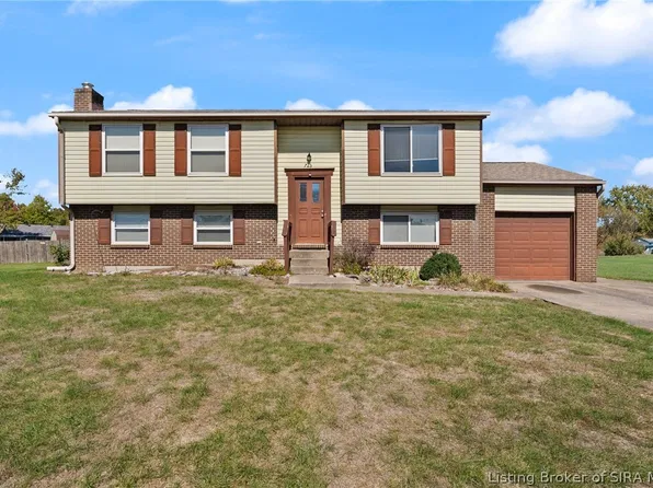 723 Flatwoods Court, Clarksville, IN 47129