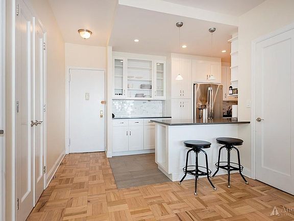 3rd image of 60 E 8th St APT 29D