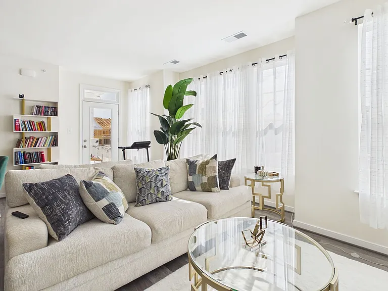 12102 Oxford Landing Dr #204 — Photo 13