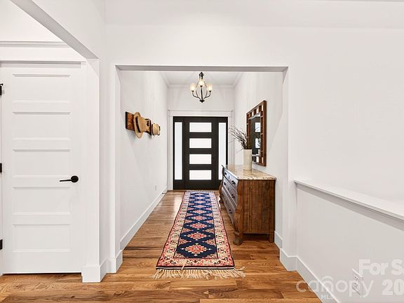3rd image of 77 Village Pointe Ln