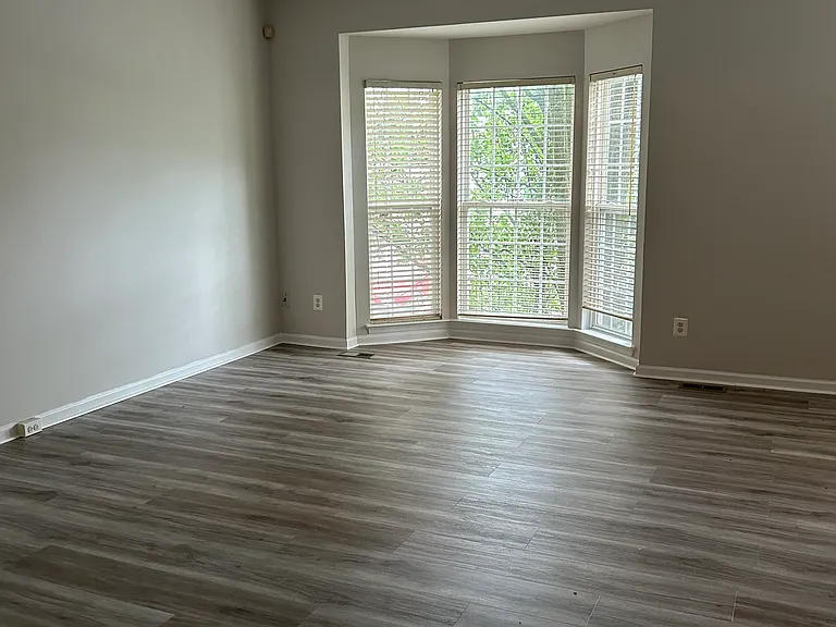 13663 Saint Johns Wood Pl — Photo 7