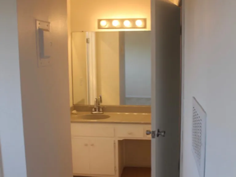 2502 Manhattan Beach Blvd #16 — Photo 14