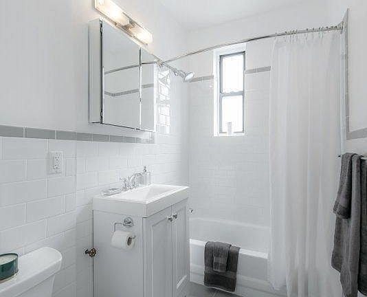 4th image of 840 W End Ave APT 3E