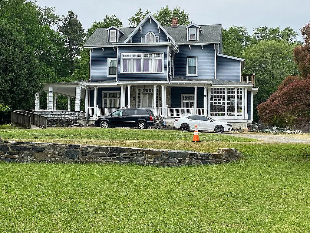 2815 Belcamp Rd photo 1
