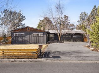 1199 SW Canyon Dr, Redmond, OR