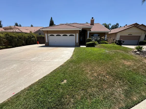 1523 E Monte Vista Ct, Visalia, CA 93292