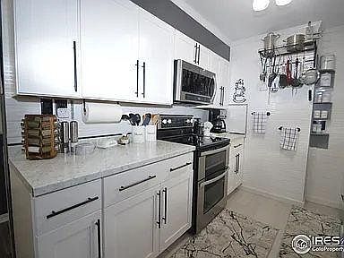 5th image of 4250 Barr Ln