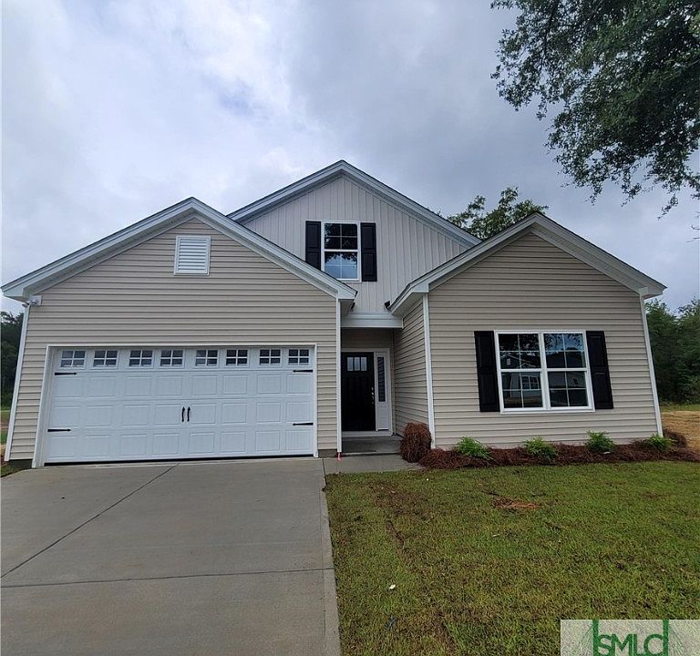 1st image of 121 BLUEBERRY Court NE
