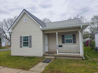 1030 W 6th St, Mount Carmel, IL