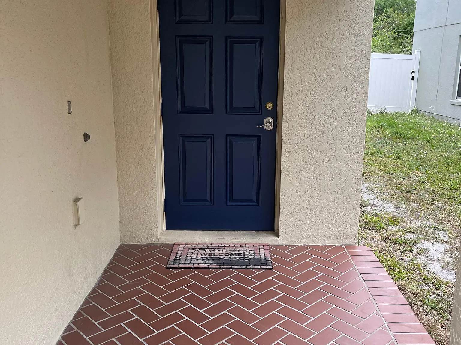 7840 Carriage Pointe Dr — Photo 3