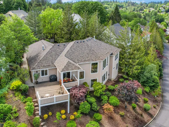 9621 NW Fleischner St, Portland, OR 97229