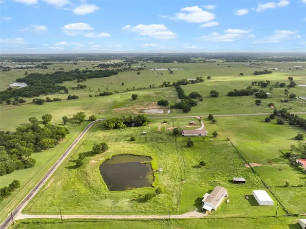 1472 W Line Rd, Whitesboro, TX 76273