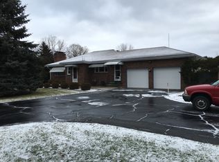 1412 Creek St, Rochester, NY 14625