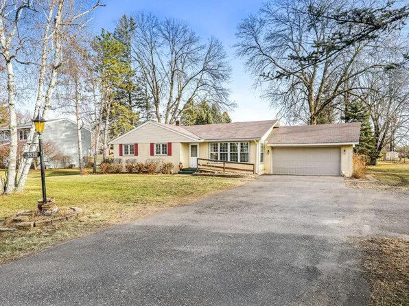 3970 Scheuneman Rd, Gem Lake, MN 55110