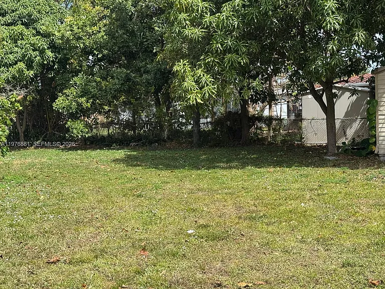 16981 NE 8th Ct — Photo 3