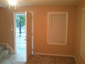 5th image of 2855 Van Brunt Blvd #1