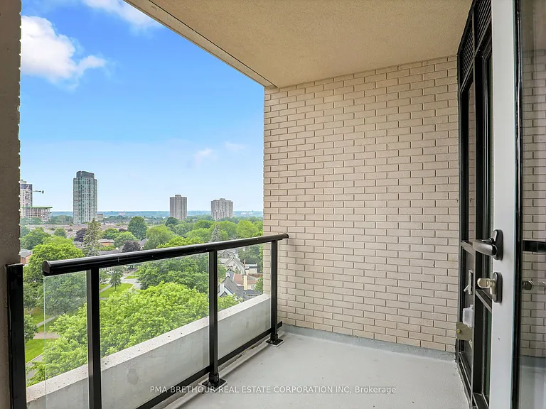 1451 Wellington St W #806 — Photo 37