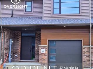 27 Martin St #1A, Tillsonburg, ON N4G0K8