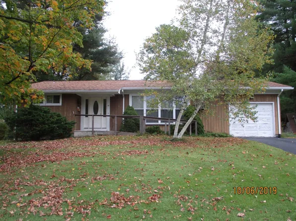15 Sharon St, Sidney, NY 13838
